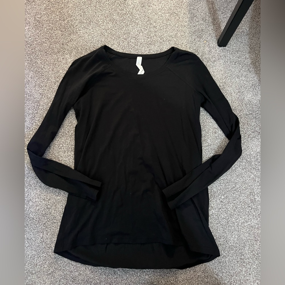 Lululemon long sleeve tshirt material